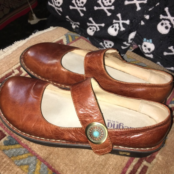 Algeria Mary Janes - Picture 2 of 8